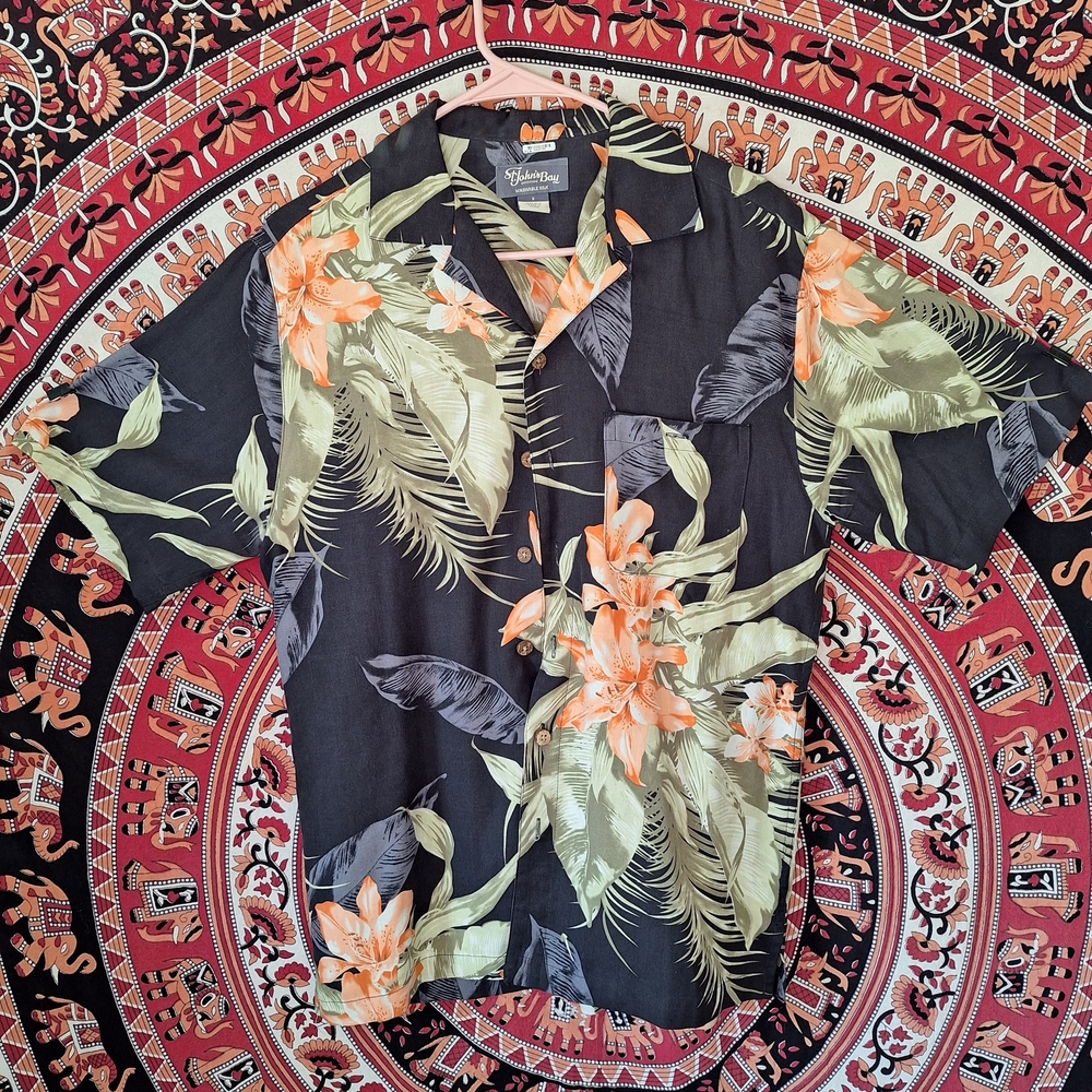Vintage St. John's Bay Silk Tropical Hawaiian Aloha Button-Up Shirt